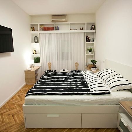 Studio 10 Belgrado Esterno foto