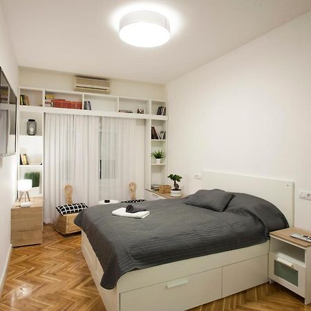 Studio 10 Belgrado Esterno foto