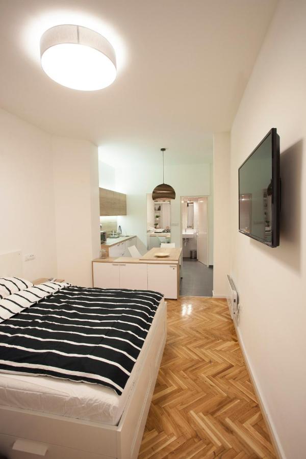 Studio 10 Belgrado Esterno foto